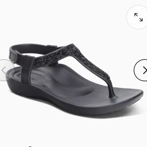 Aetrex Skyler Thong Black Embellished Sandal Size 10